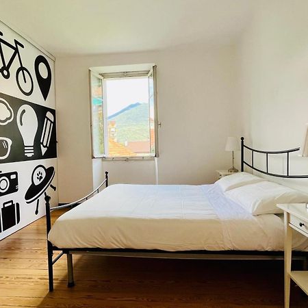 Antica Casa Storica Con Giardino Lägenhet Domodossola Exteriör bild
