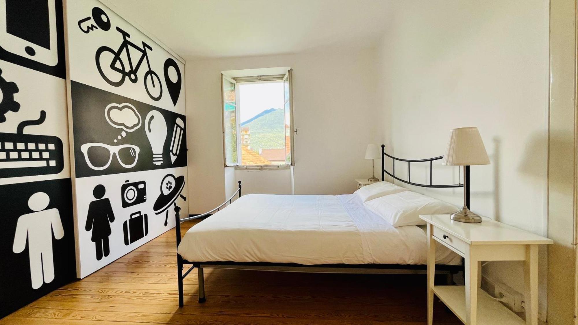 Antica Casa Storica Con Giardino Lägenhet Domodossola Exteriör bild
